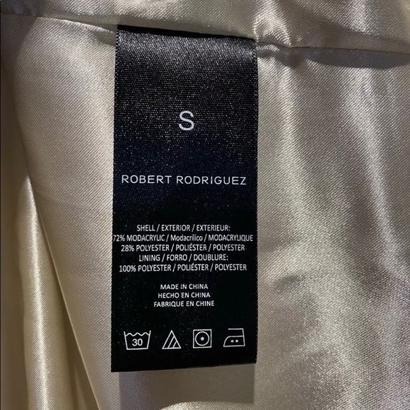 Faux fur coat - Picture 3 of 4